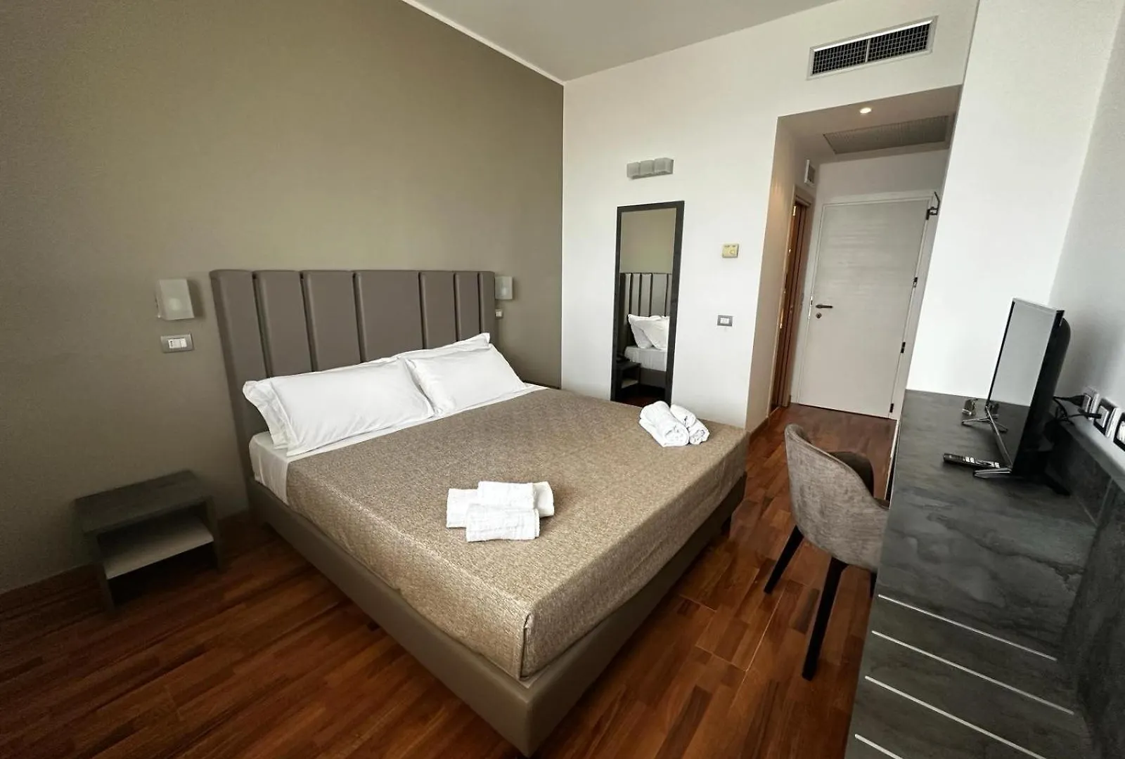Hotel Golden ريميني